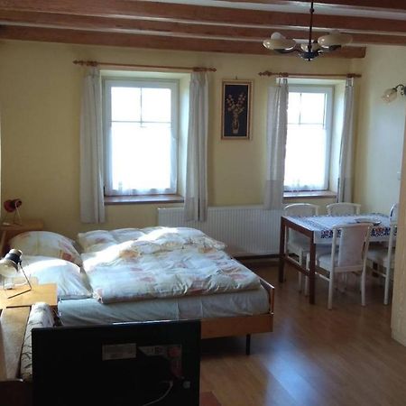 Turisticka Zakladna U Nyvltu Hotel Martinkovice Ngoại thất bức ảnh